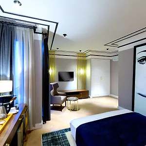 4* מלון Walton Galata