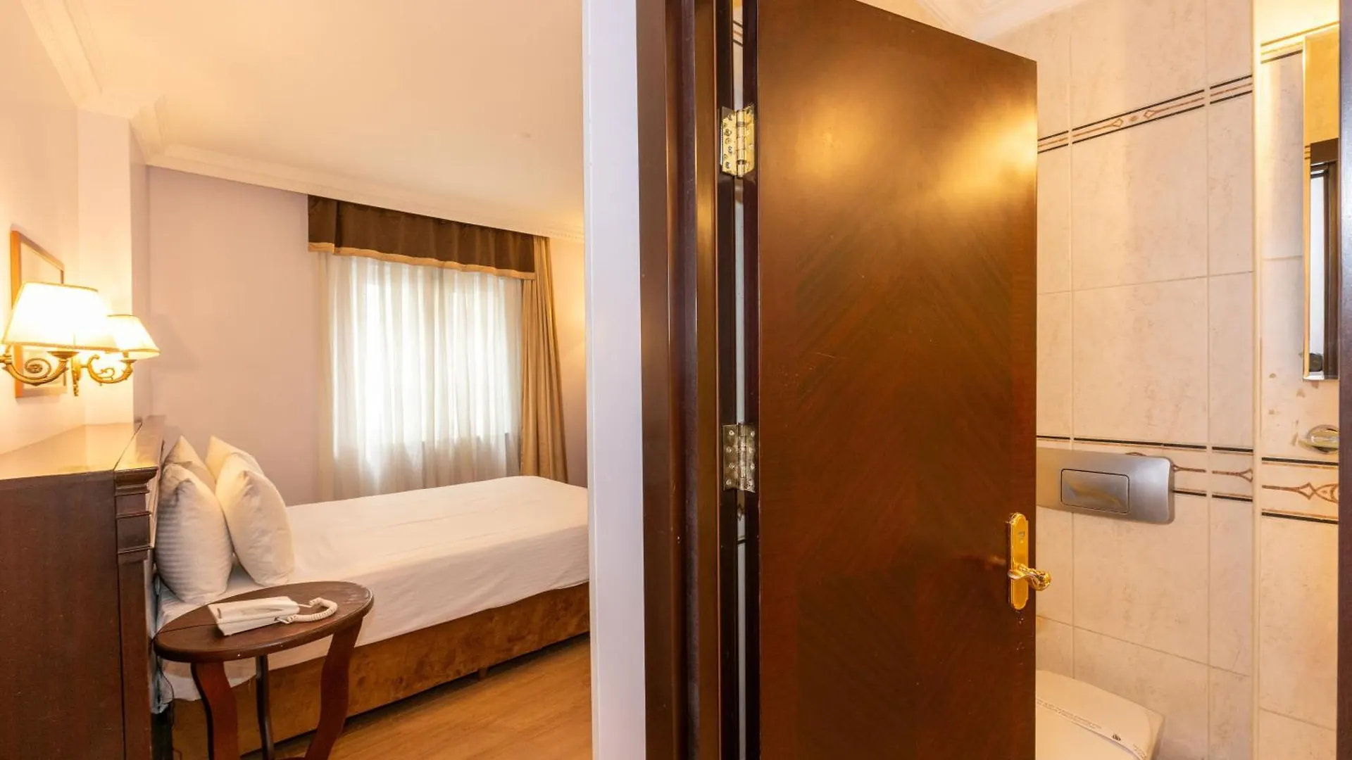 Pera Rose Hotel & Spa Hb İstanbul